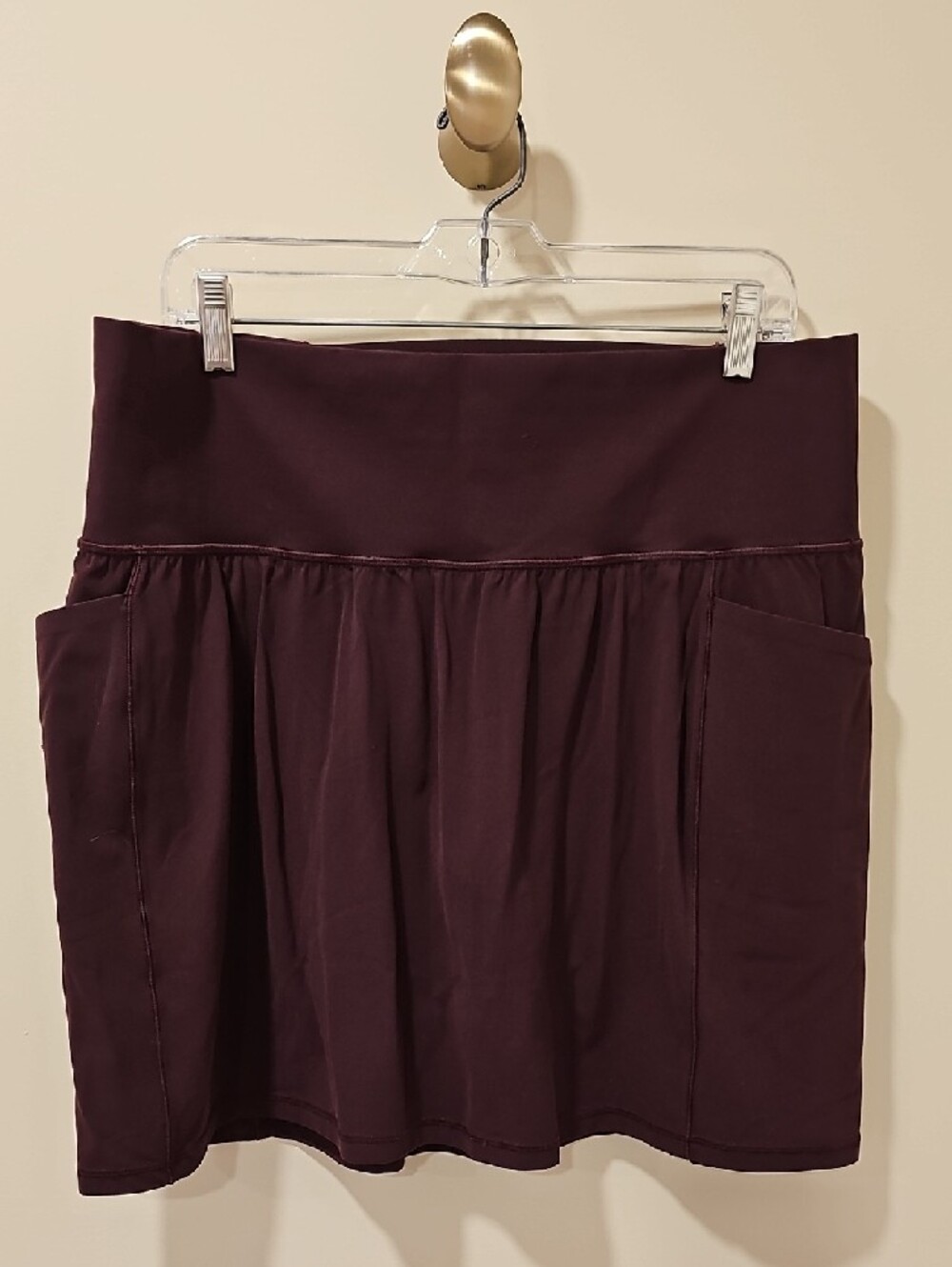Athleta Salutation Stash 16.5" Skort; Size 1X; Spiced Cabernet - Picture 4 of 13